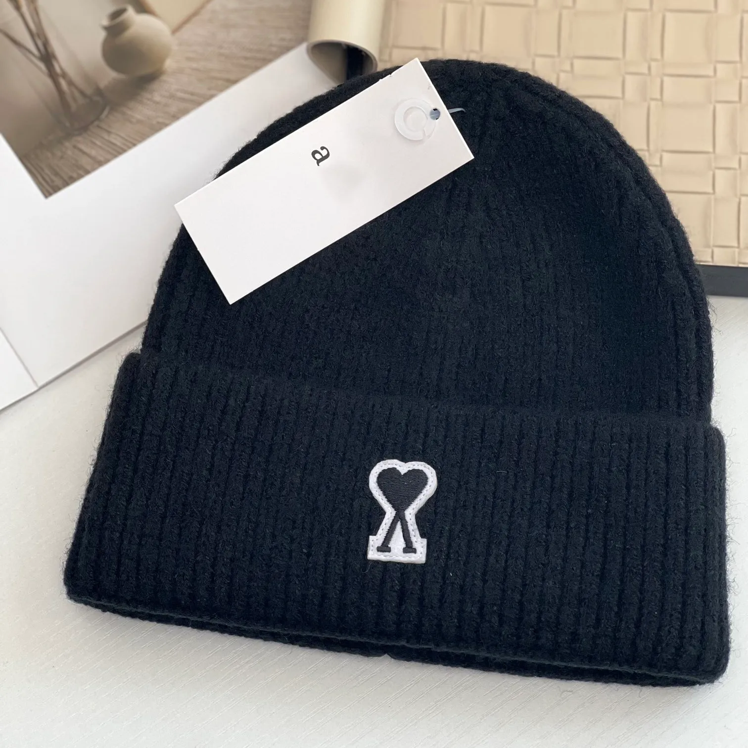 Bonnet de créateur Love logo tricot chapeau design de luxe chapeau chaud respirant exquis chapeau tendance automne hiver élégance polyvalent mode décontractée cadeau chaud