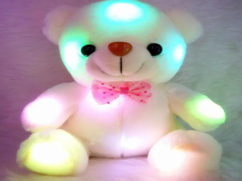 Colorato LED Flash Light Bear Doll Peluche Animali di peluche Dimensioni 20cm 22cm Orso Regalo per bambini Regalo di Natale Peluche ripiene9160184