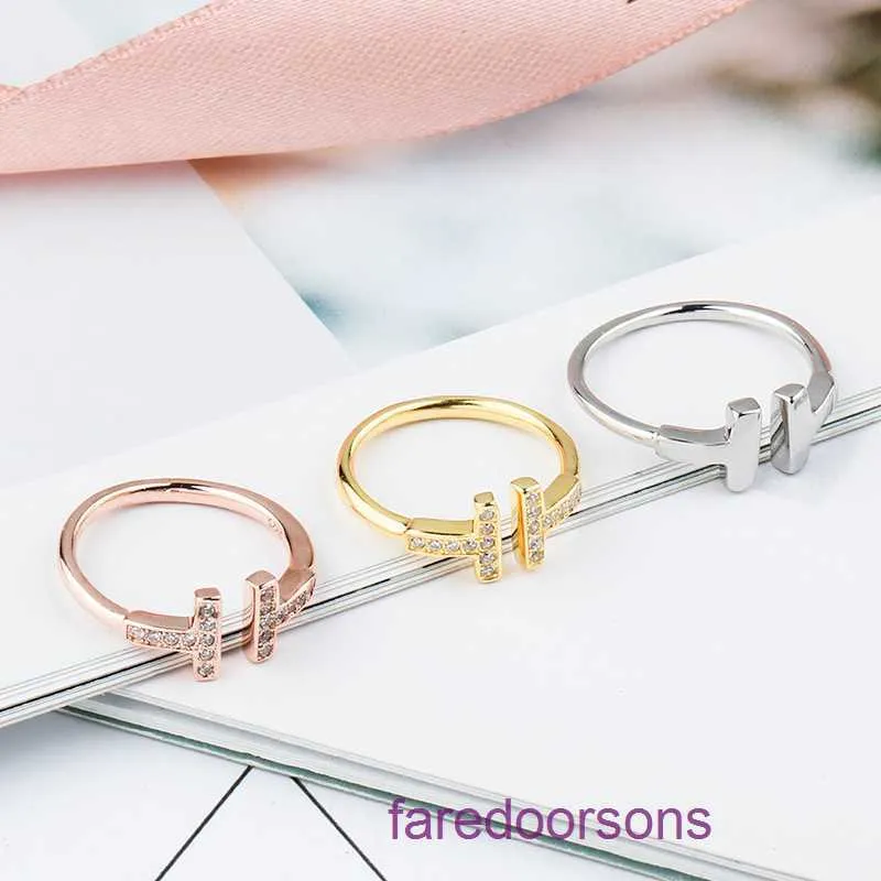 Tifannissm Anillos de diseñador para mujer tienda en línea Letra doble T anillo abierto para mujer Plata de ley 925 Joyería versátil de moda Coreana Tiene caja original