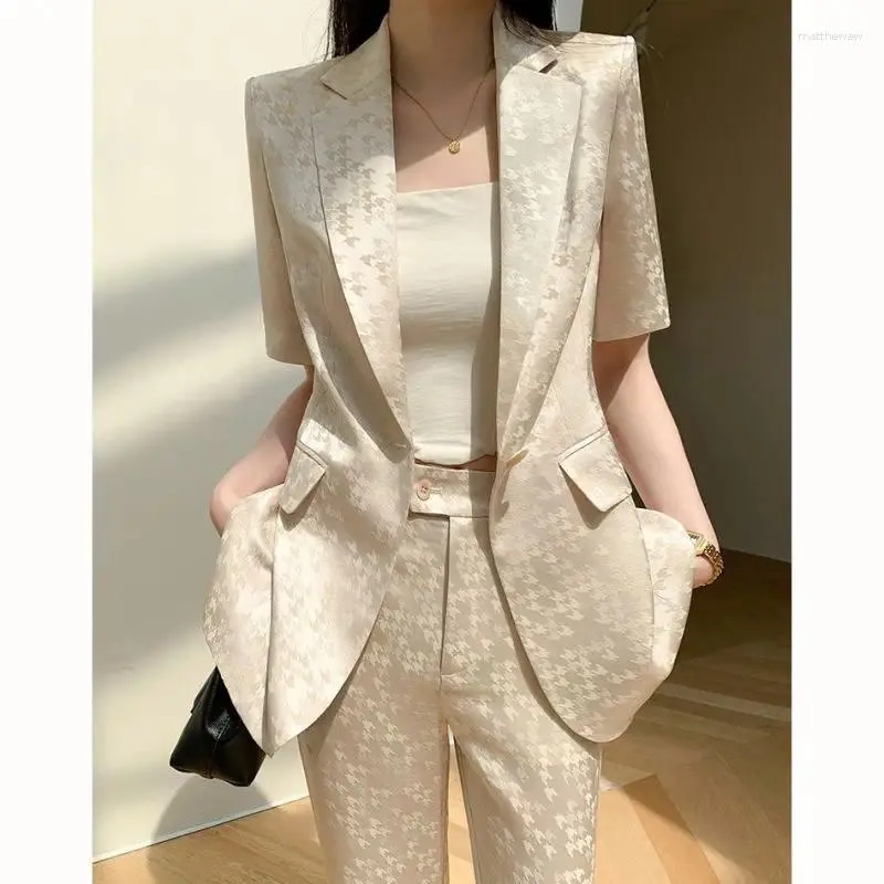 Kvinnors tvådelar Pants Printed Temperament Suit Set Women's 2024 Summer High End Design Royal Sister Slim Fit Short Sleeve Long Set