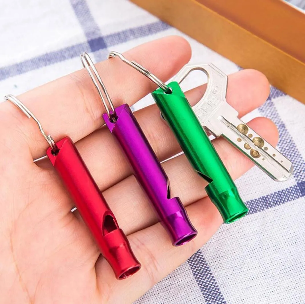 2021 Whole Aluminum Alloy Whistle Mini Keyring Keychain Whistle Outdoor Emergency Alarm Survival Sport Camping Hunting Metal W7842474