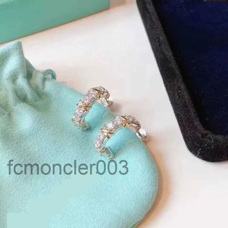 Product Nieuwe Luxe Kristal Oor Manchet Oorbellen voor Vrouwen Merk Charme C-vorm Diamant 18k Goud Hoge Kwaliteit Designer oorbel Sieraden KJBY