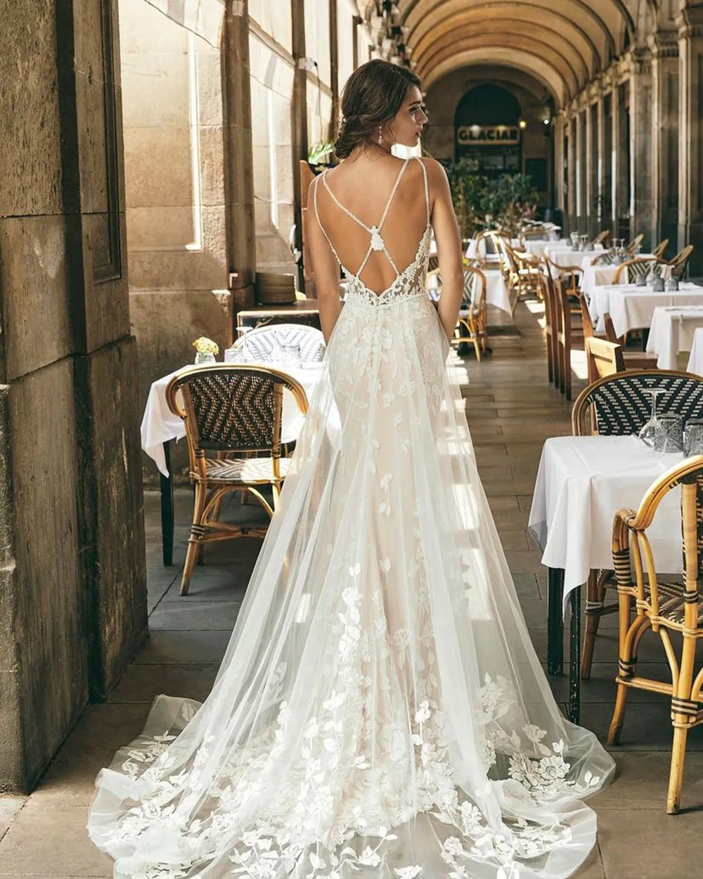 Detachable Train Lace Embroidered Flower boho Lace wedding dress with Spaghetti Straps and Backless Design - Vestido de Novia