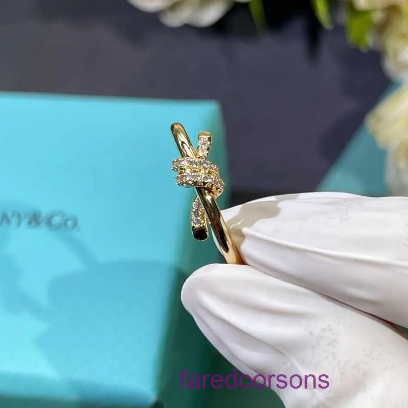 Tifannissm Ring Pierścienie serca Wisior biżuterii Wysoka jakość V Złota Dolina z tym samym domowym węzłem 18k Rose Gold Diamond Węzeł ma oryginalne pudełko