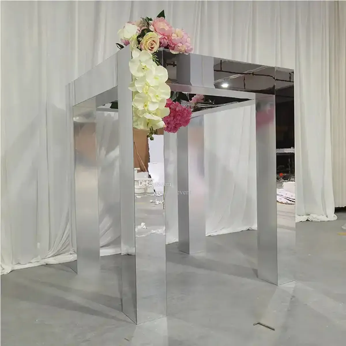 3 pieds x 3 pieds de haut) un ensemble comme sur l'image) Centre de table de mariage candélabre en cristal pour centres de table Support de fleurs Décoration de table de mariage Table de piliers miroir