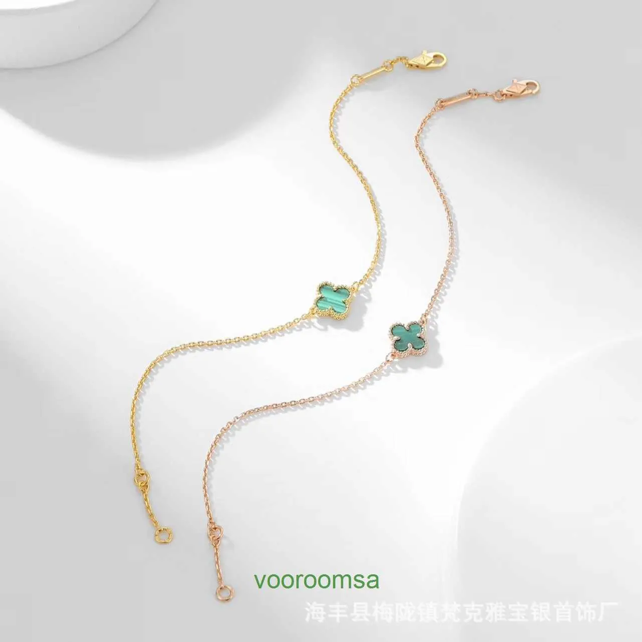 2024 Luxury Van Clover Designer Bracelet Pearl Leaf Four Grass Mini Original Malachite Small Single Flower Simple Lucky with Box