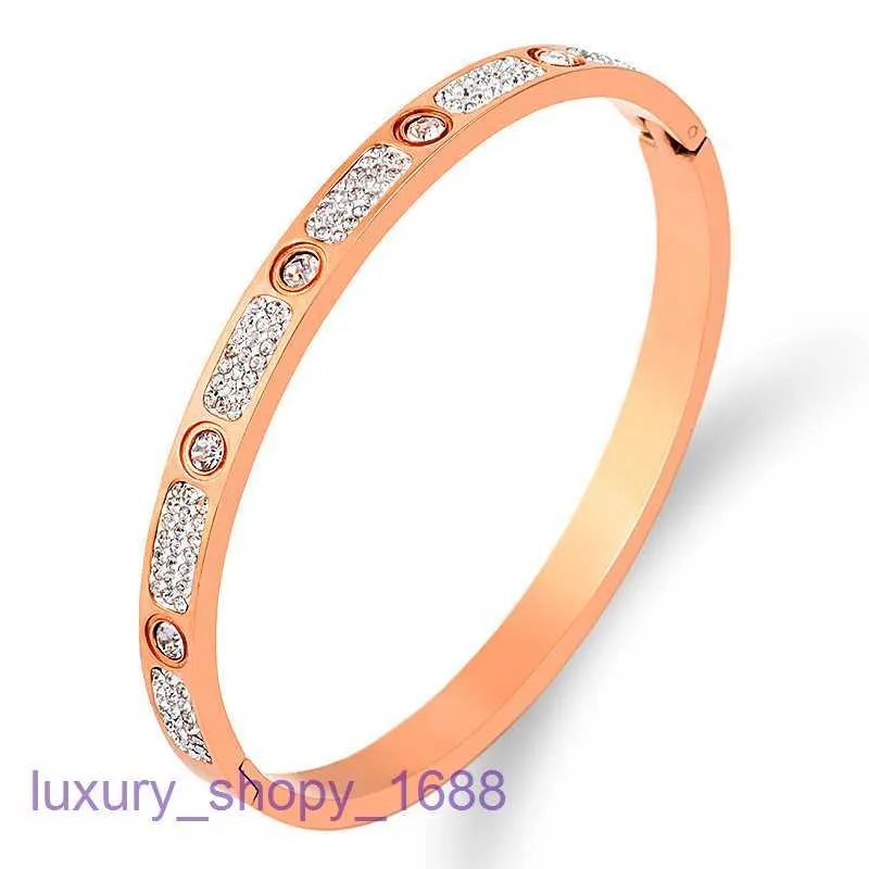 Luxury Car tires's Designer screwdriver bracelet Fashion Popular jewelry high quality full sky star buckle female With Original Box VG3Y