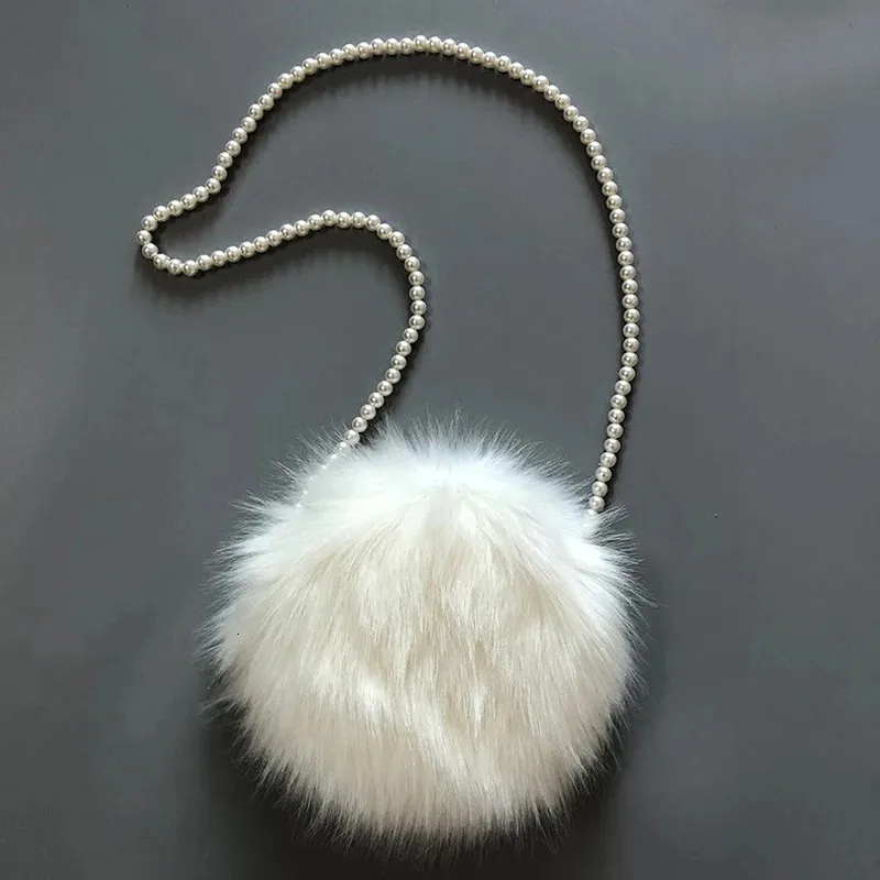 BENVICHED – sac en poils de lapin pour femmes, blanc, hiver, mode perle, sac à bandoulière simple incliné, petit sac circulaire c318 240104