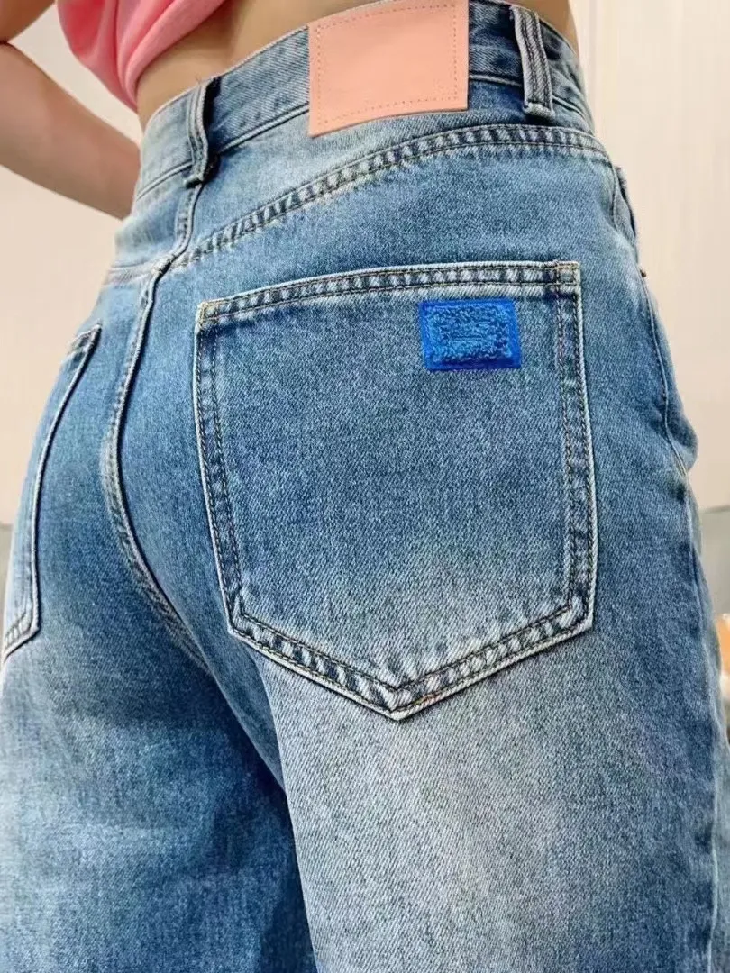Womens Jeans Designers Arrivals High Waist Street Hollowed Out Patch Embroidered Decoration Casual Blue Straight Denim Pants Brand Warm Loewee Purpl Hig