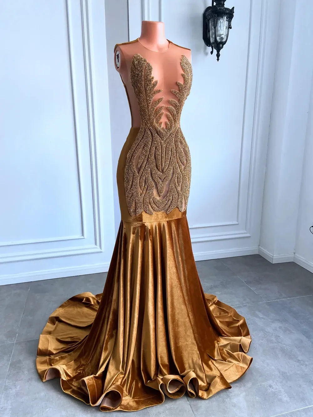 Sexy Long Gold Prom Dress 2024 Sheer Top Sparkly Dia Beads Veet Black Girl Mermaid Evening Party Gala Gowns Robe de Soriee