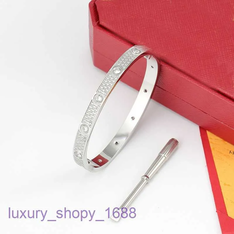 Autoreifen's Neue Marke Klassisches Designer-Armband All Sky Star Titanstahl Damenmode Edelstahl Dreireihiger Diamant mit Originalverpackung 6FYE