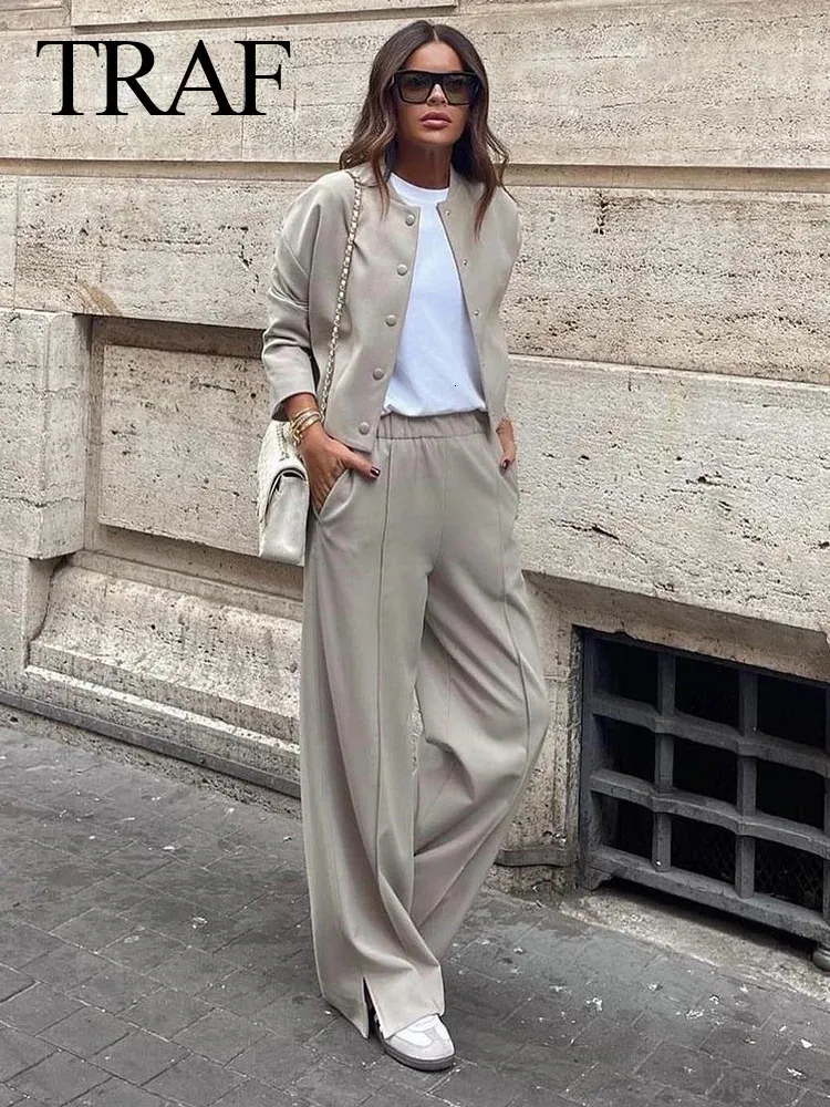 Ensemble De Vestes Dautomne Dames Manteau Beige Pour Femmes Et