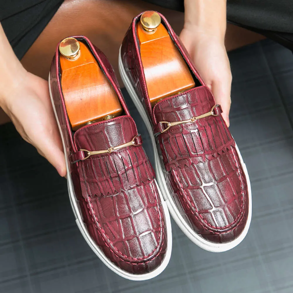 Classic Fashion Red Loafers Large Size 48 Comfortable Leather Slip-on Casual Shoes for Men 2023 Mocassins Hommes