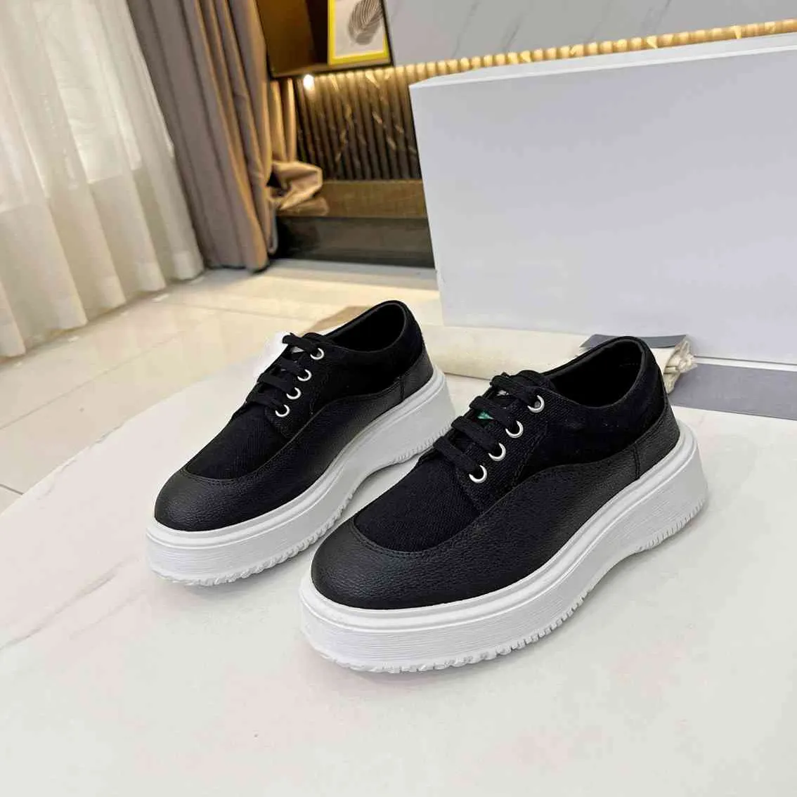 Designer Casual Buty para gwiazd nosząca gorący trend mody z wygodnymi miękkimi, małymi butami białymi