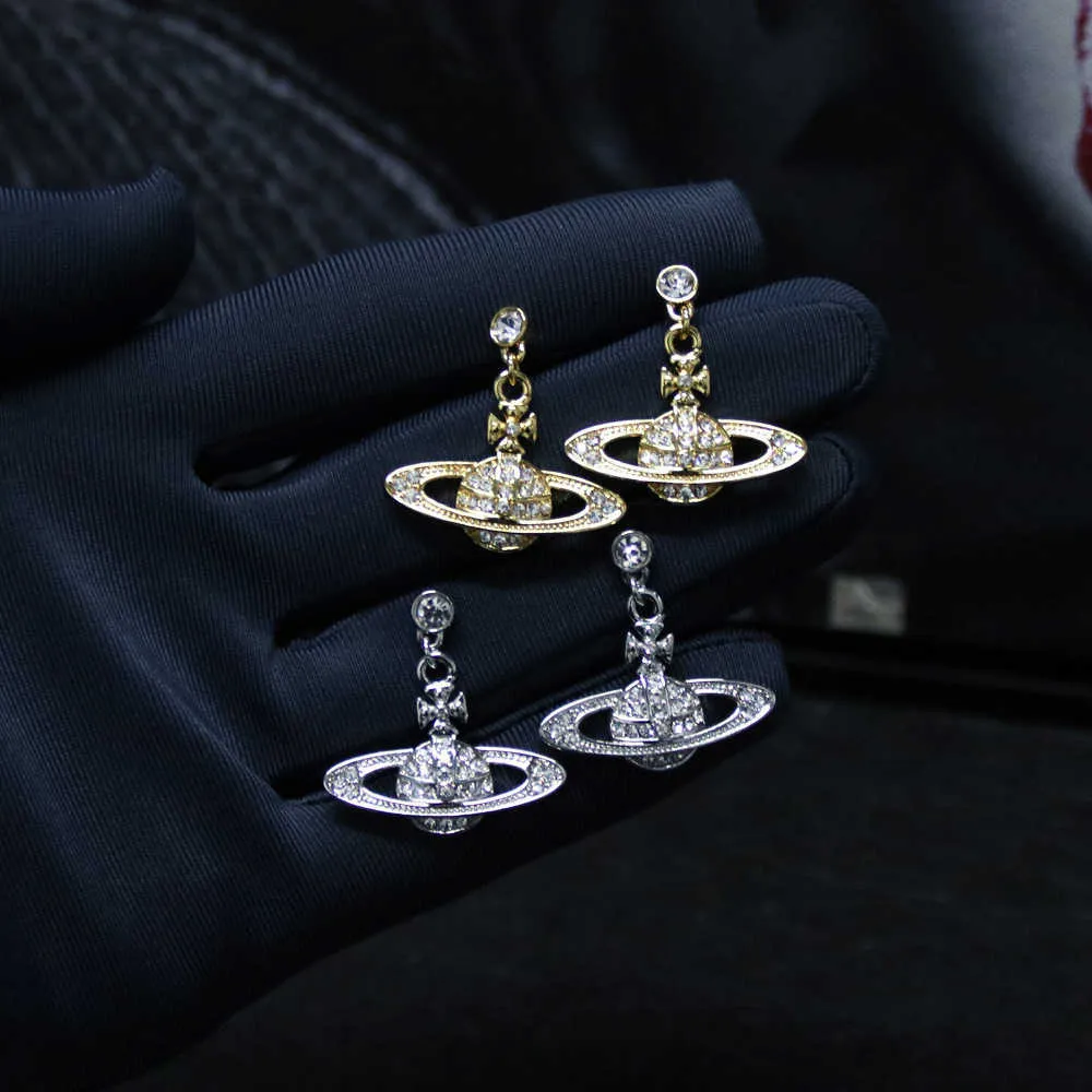 Studörhängen Western Empress Dowager Silver Saturn Vatten droppar Långt mousserande Diamond Crystal Ear Studs Klipp Två Wear Style Fashion For Women Jewelry XGNM