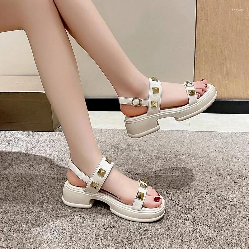 Sandals 2024 Fashion Women's Shoes Buckle Strap Rivet Casual Women Round Toe Solid Flat