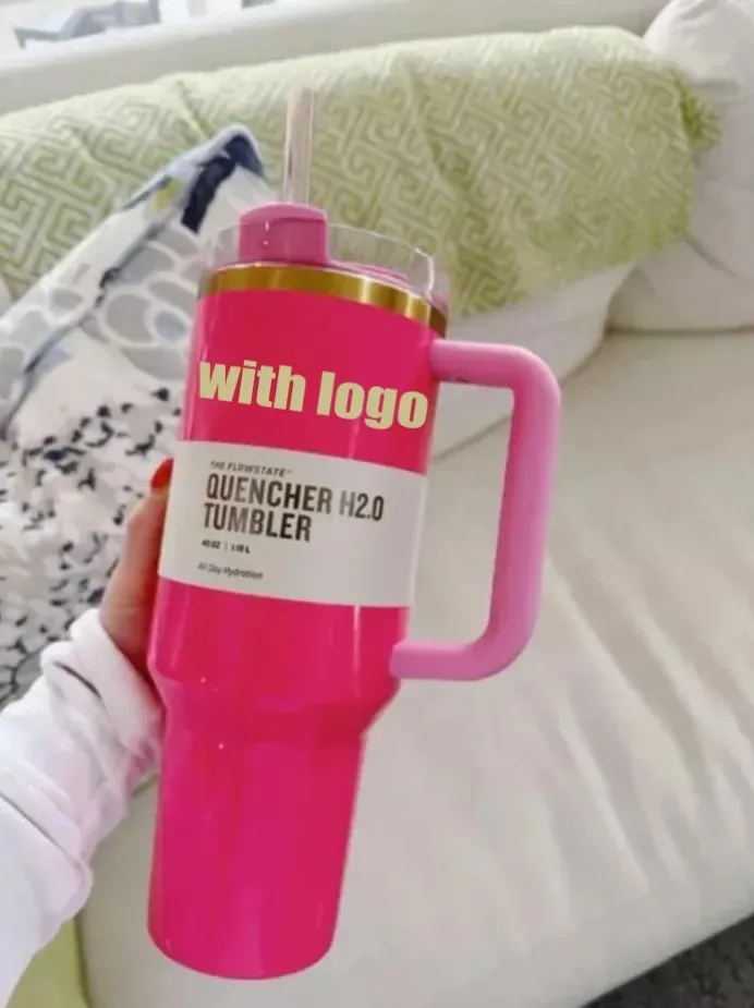 US Ship Pink Parade 40oz Quencher H2.0 Mugs Cups Camping Travel Car Cup rostfritt stål Tumblers Cups med silikonhandtag Alla hjärtans dag gåva med logotyp 0106