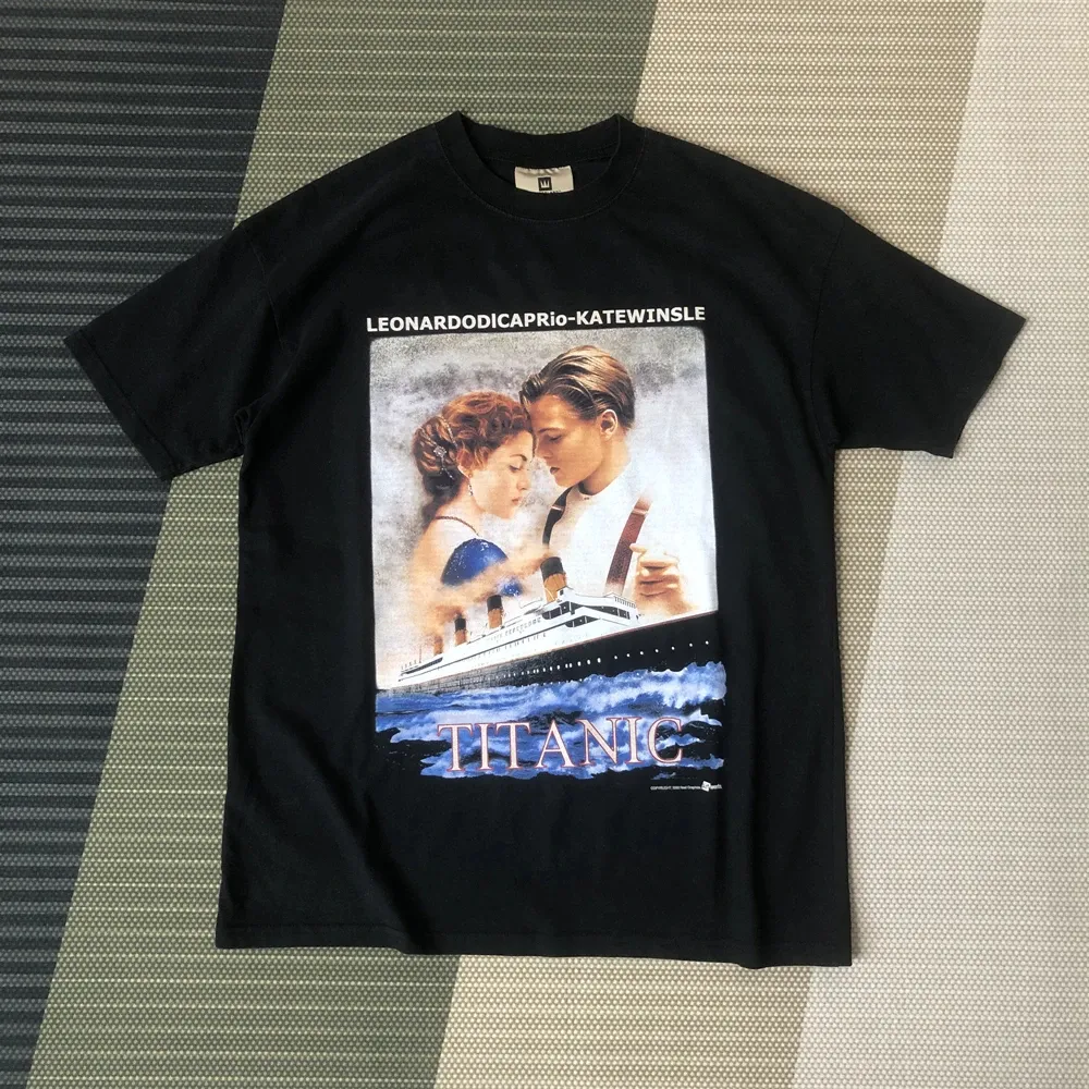 Tee toppar streetwear 1 kvalitet mode grafik tryckt vintage kläder avslappnad lös t -shirt för män kvinnor