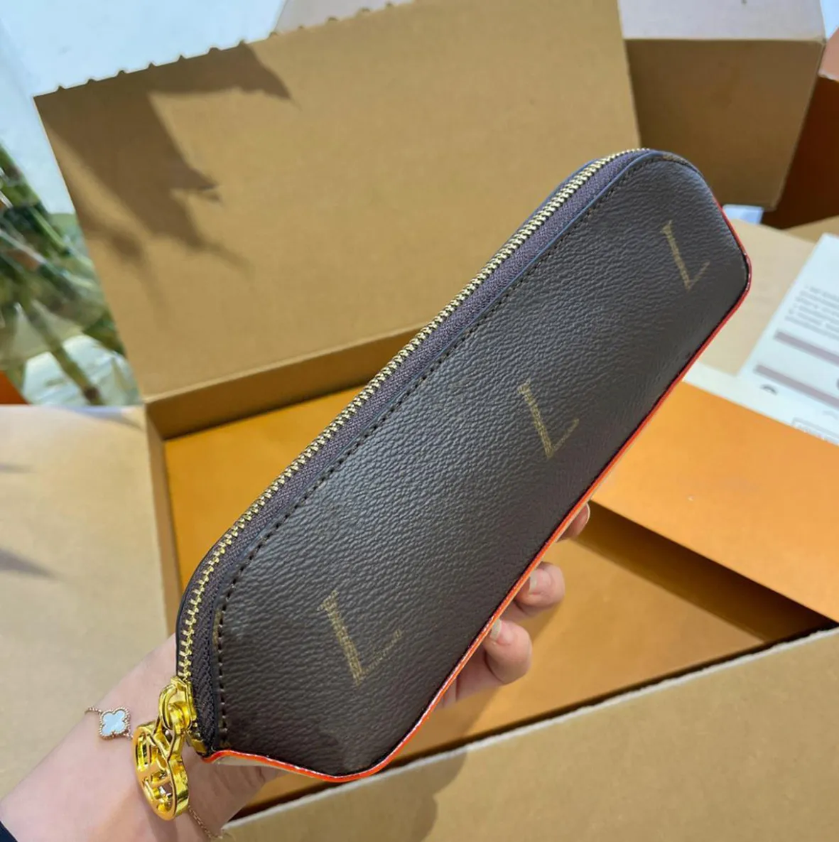 ✓ DHgate에서 확인하는 인기 럭셔리 디자이너 지갑 유전자 유전자 동전 지갑 해바라기 낙상 지퍼 클러치, 지퍼가있는 작은 코인  지갑, 캔버스 펜 백 케이스 메이크업 브러시 저장