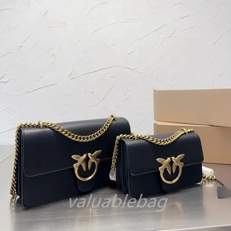 Marc jacobs outlet swallow bag