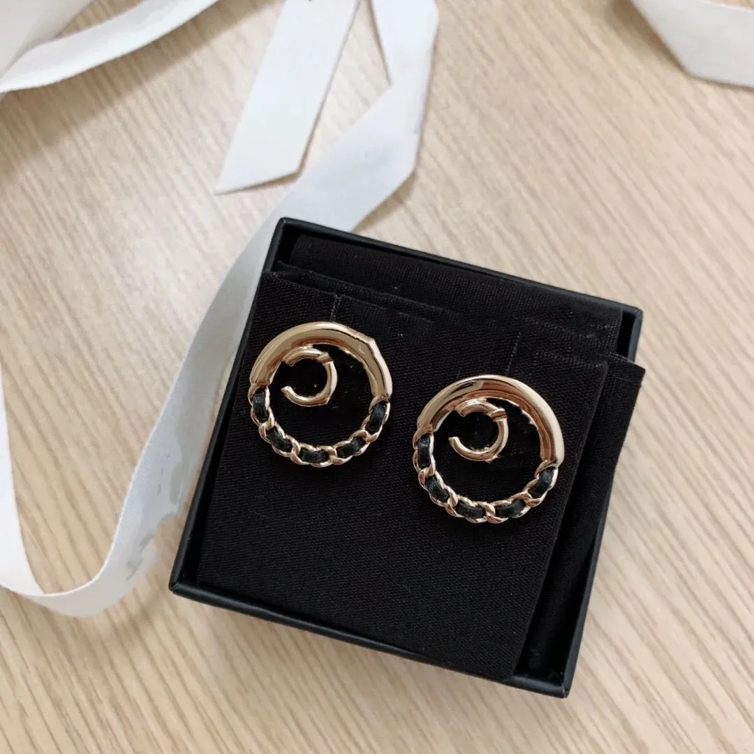 Neue 925 Silber Ohrring Mode Designer Ohrringe für Frau Brief Ohrringe Geschenk Mode Schmuck