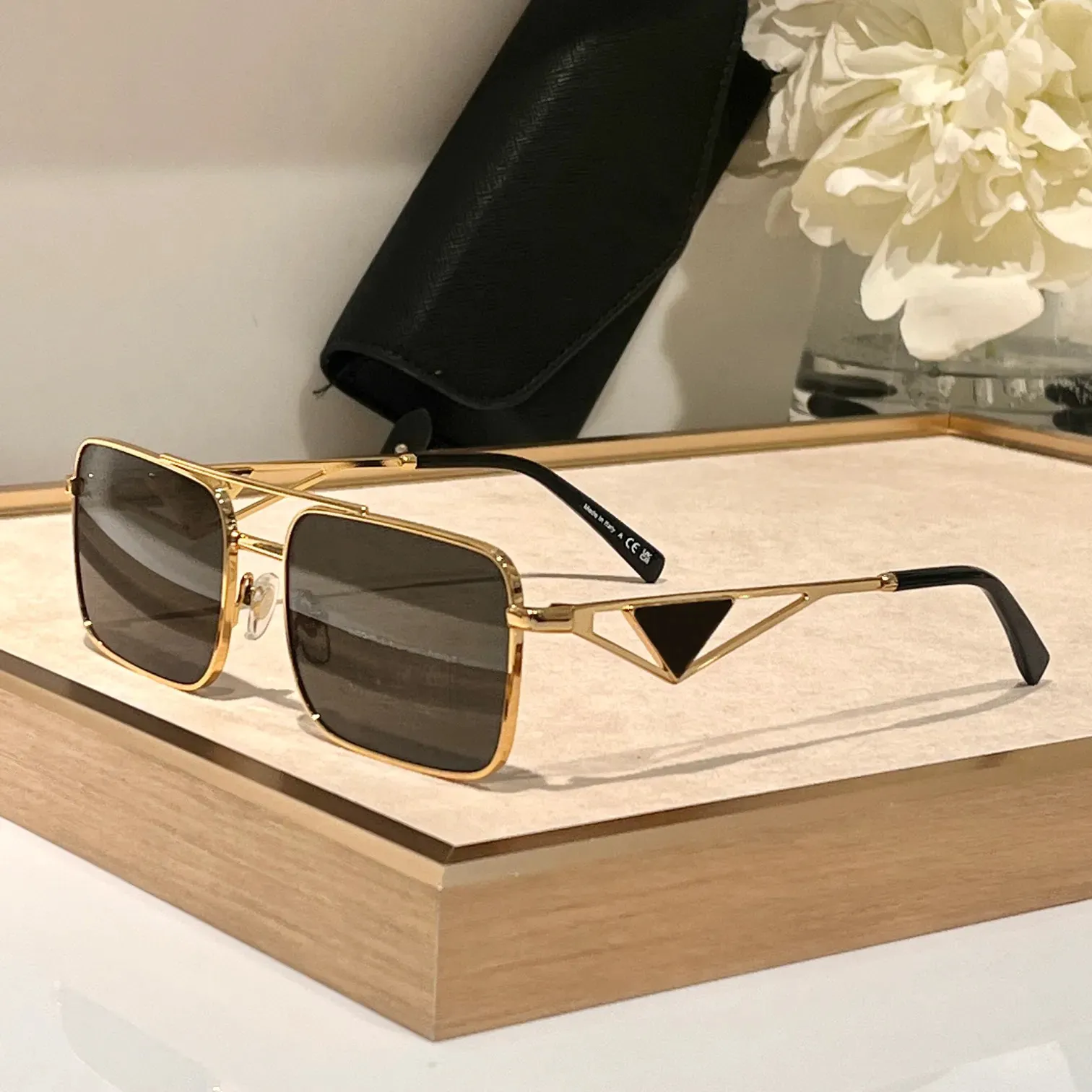 نظارات المصمم للرجال نظارة شمسية كاملة الإطار UV400 Sunproof Women Fashion Eyewear Eyewear Frease Metal Frame Gafas Gafas