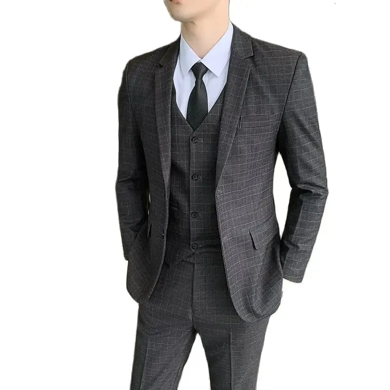 Stor storlek S-5XL kostym Vest Byxor Mäns bekväma gentleman Dark Grid Fashion British Style Business Three-Piece Suit 240106