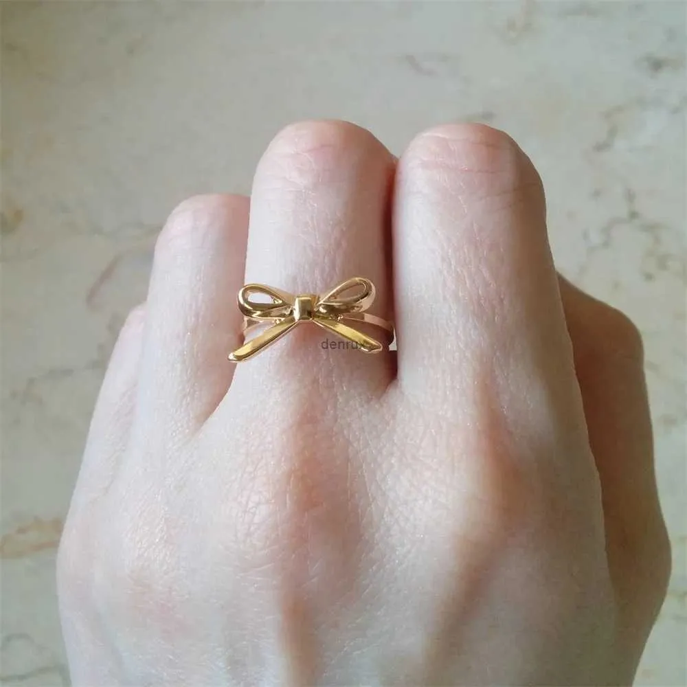 Anneaux de bande Girly Gold Color Placing Belle Ribbon Dorated Ring for Girl School Party Présentation Show Mignon Deliate Jewelryl240105