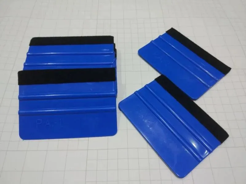 Lumières 10pc outils d'emballage de film de vinyle de voiture raclettes bleues grattoir en caoutchouc avec bord en feutre taille 100*73CM accessoires d'autocollant de voiture de teinte de fenêtre