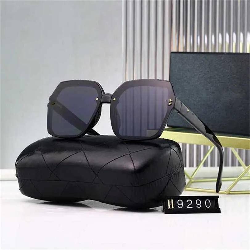 10% OFF Wholesale of sunglasses New Fashion Large Box Show Trend Sunglasses Overseas