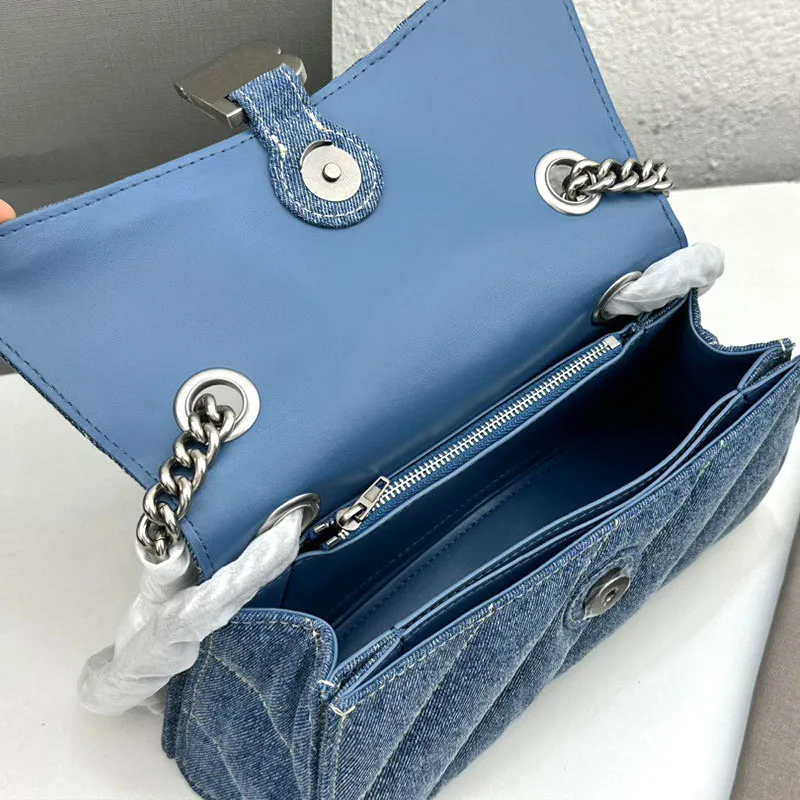 Fashion Designer bag Everyday Everything Chic denim bag size 25X15X10 Hand-held crossbody bag