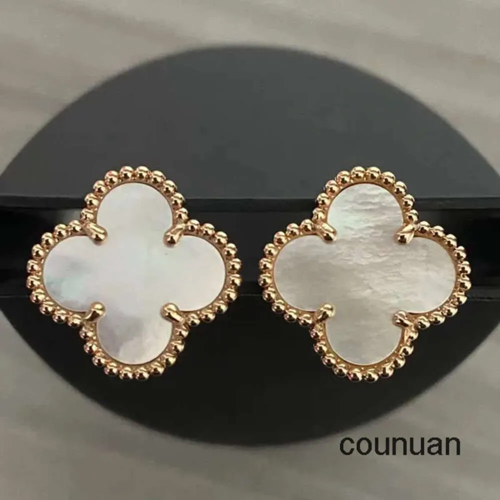 Designer Clover Studs Earring Vintage Four Leaf Clover Charm Stud Earrings Back Mother-of-Pearl Stainless Steel Gold Studs Agate for Women wedding Jewelry gift 1 PPI3