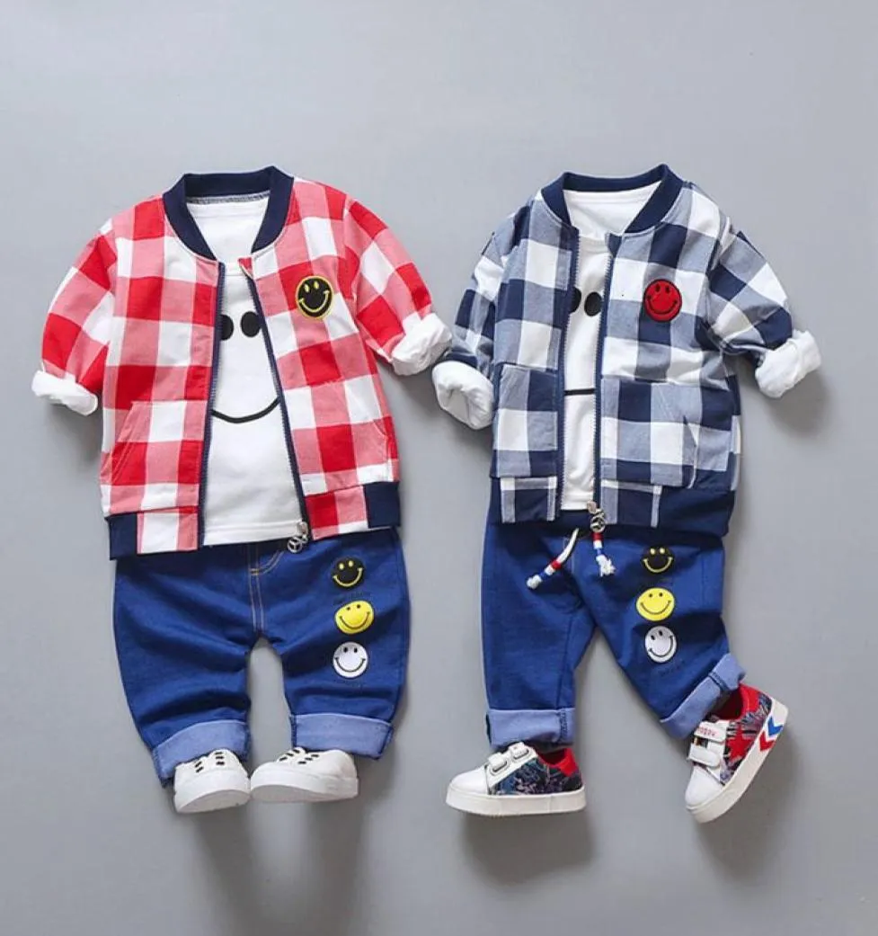 Baby Clothes Boy Outfits set ytterkläder toppar tshirts jean pants baseball sport kostym för spädbarn nyfödda dräkt baby trasa set t8710336