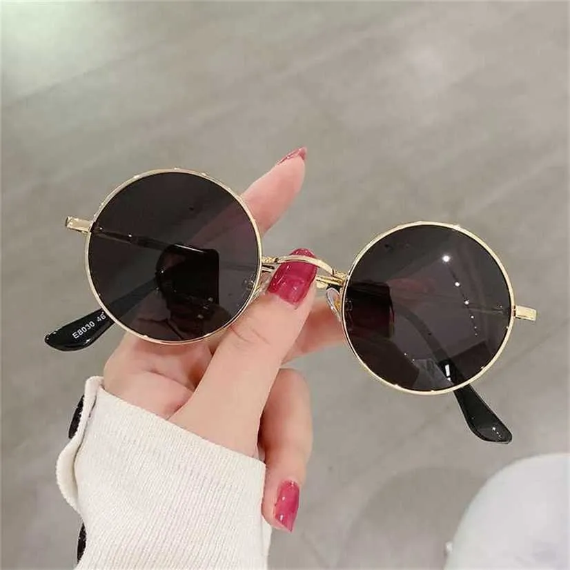 26% de réduction en gros de lunettes de soleil rétro style punk lunettes de soleil polarisées hommes femmes marque designer ronde monture en métal haute qualité lunettes de soleil UV400