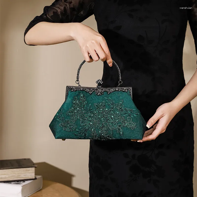 Evening Bags Vintage Deep Green Chinese Style Fashion Black Handle Clutches Handbags For Women Sequin Embroider Flower Clutch