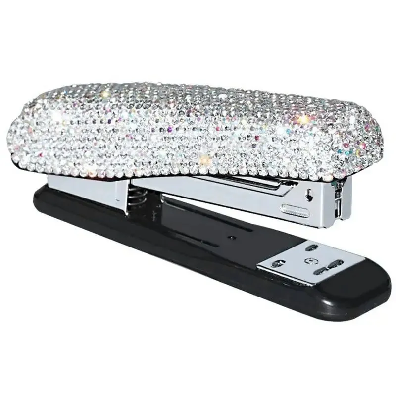 Grampeador feito a mão de cristal de diamante Bling para a escola do escritório ou a casa 240105