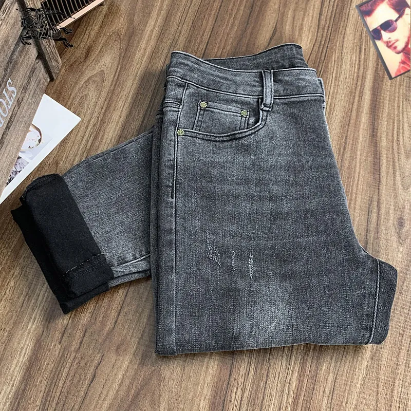 Herrdesigner Nya jeansdesigner Autumn/Winter New Product High Quality Big Cow Slim Fit Casual Pants 337 369