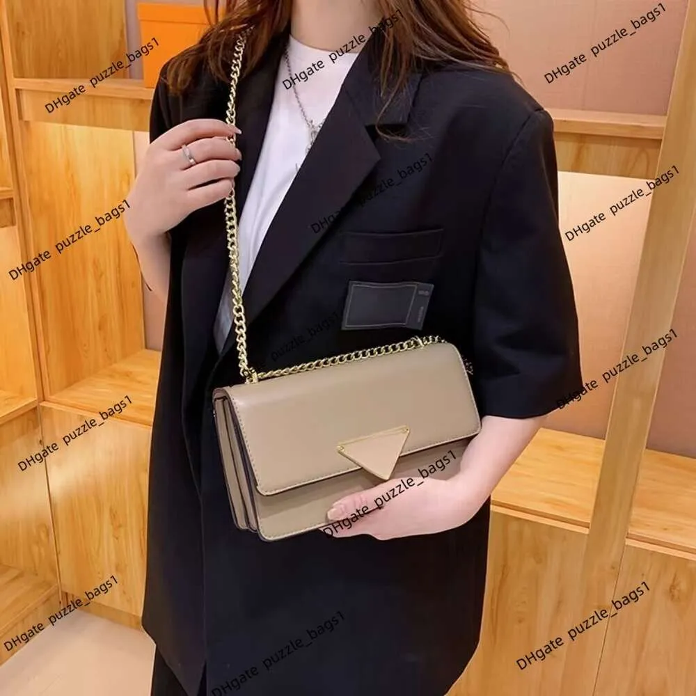 Sac de mode designer épaule sac à main portefeuille léger luxe petit sac carré femme une épaule bandoulière chaîne sac à main ventes d'usine en gros
