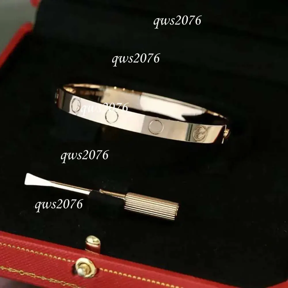Bracciale di design con fascino donna braccialetti in acciaio al titanio gioielli braccialetto di marca per le donne amanti del regalo di San Valentino di Natale di spedizione gratuita