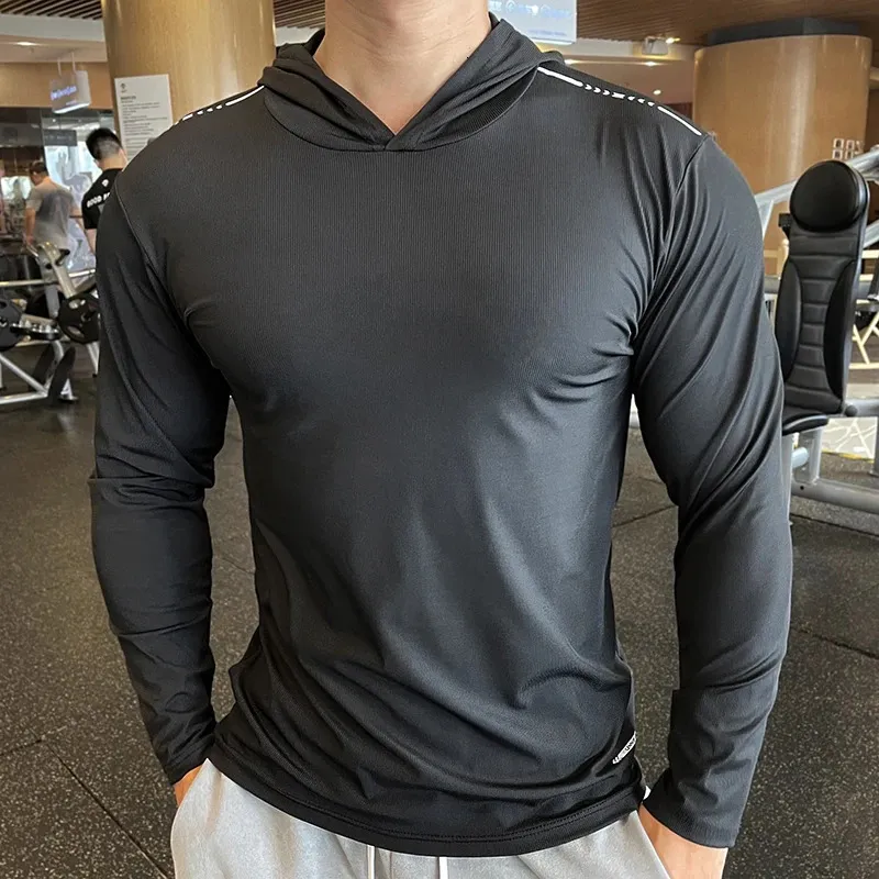 Ginásio masculino t camisa casual manga longa magro topos t-shirts elásticas esportes fitness fino conforto respirável secagem rápida com capuz 240106