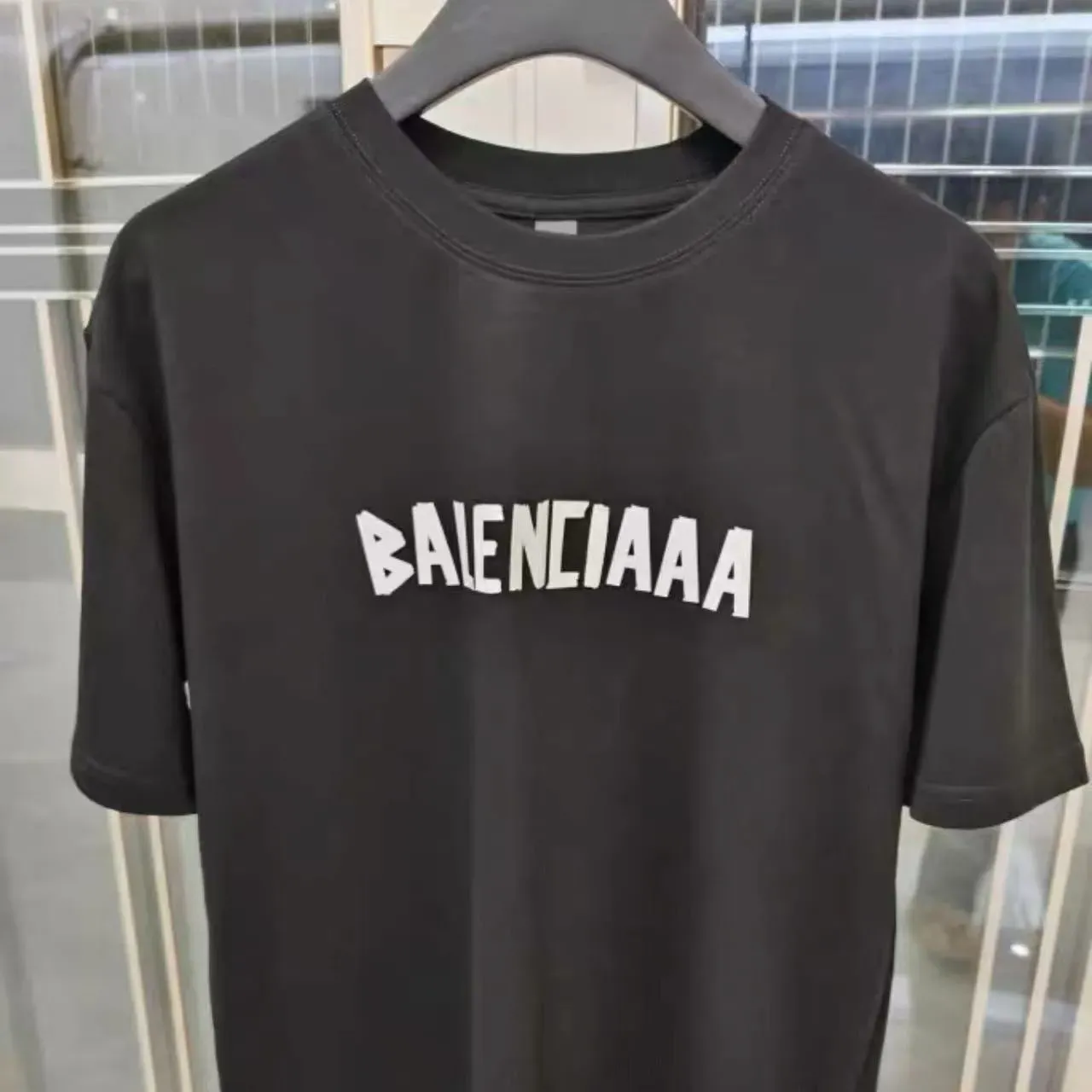 Designer di magliette maschile Domande estive a maniche corte Balencaigalies Korean Stampato T-shirt per pullover rotondo a collo top-shirt casual abbigliamento sdf5185