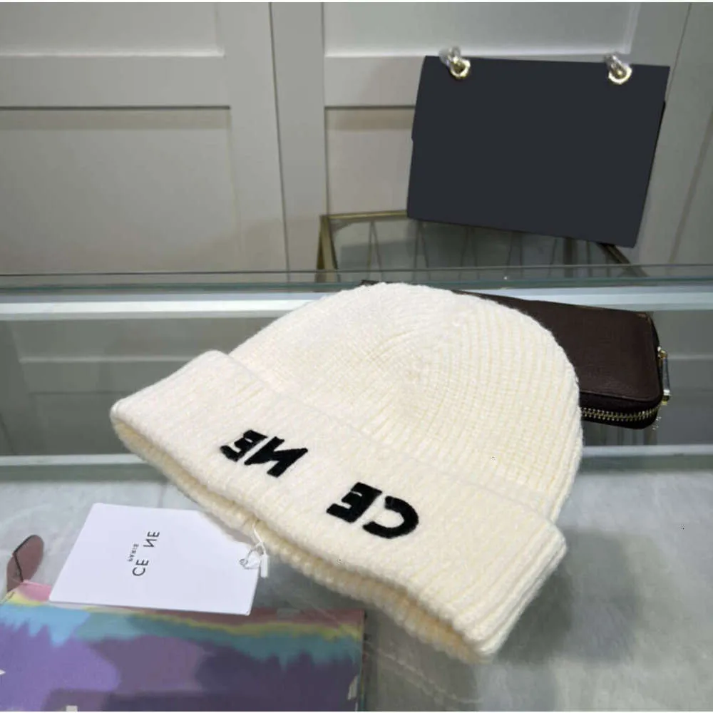 2024 Skull Caps Designer Beanie Luxury Winter Beanies Women Ear Protection Warm Windproof Hat Fashion Casual Outdoor Travel Ski Wearable Designer Hat High Quality