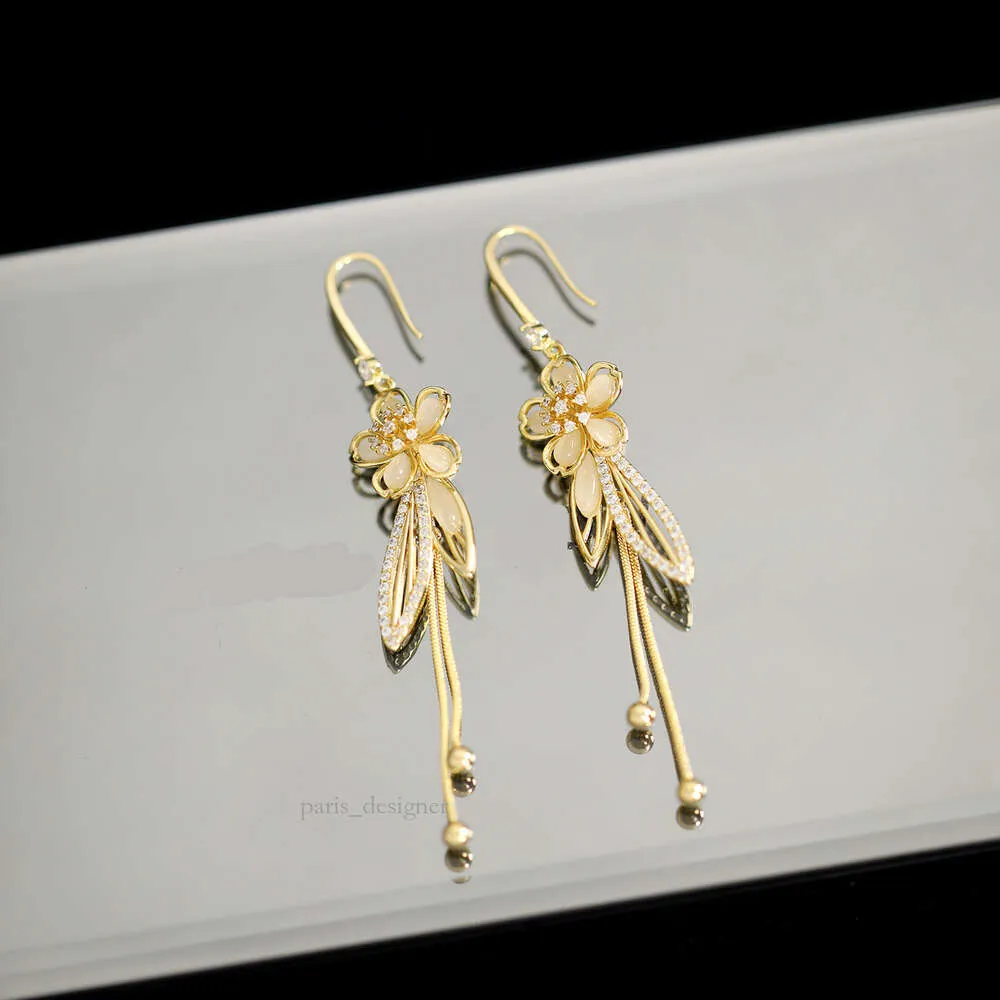 Super unsterbliche Blumenflügel mit Diamant-Ohrringen, High-End-Design, modischer und eleganter Stil, lange und vielseitige Ohrringe für 964 272
