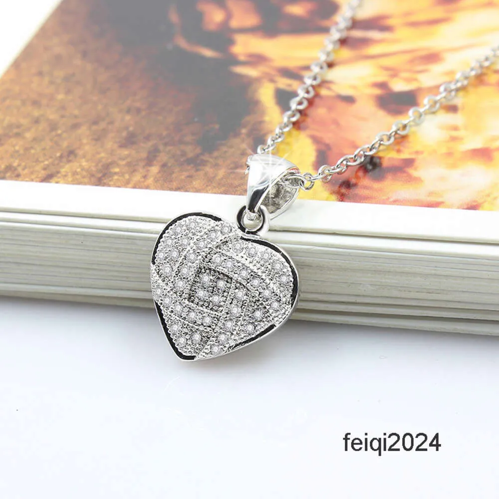 Heart Shape Pendant S Sier Plated Full Diamonds Stone Women Girls Lady Wedding Jewelry