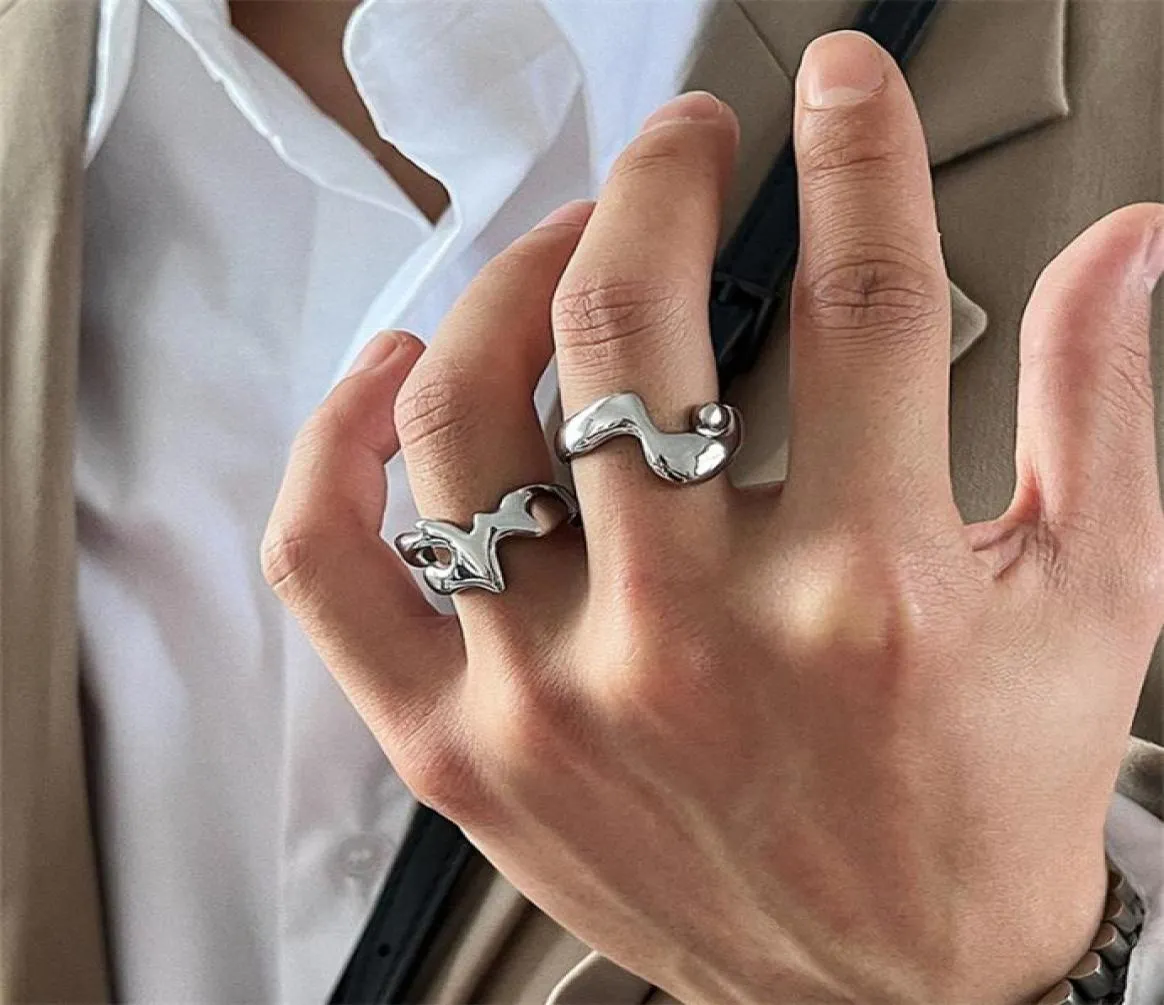 2022 Nowy płynny pierścień lawowy stalowa para nieregularna INS minimalistyczna moda hiphopowa AllMatch zestaw biżuterii Akcesoria 4394522