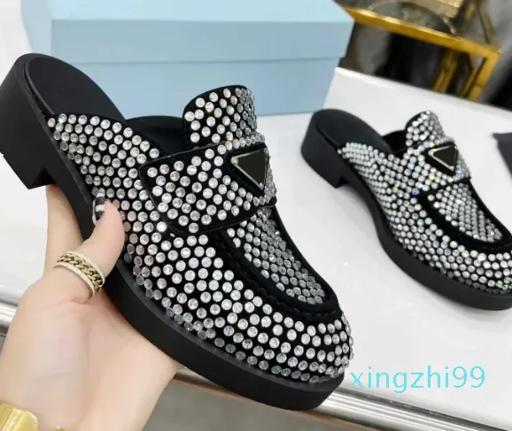 Güzel ayakkabılar yeni moda saten slingbacks kristaller ile sandal metalik lether pompalar yüksek topuklu kadın terlik tasarımcısı düz slayt elbise ayakkabıları