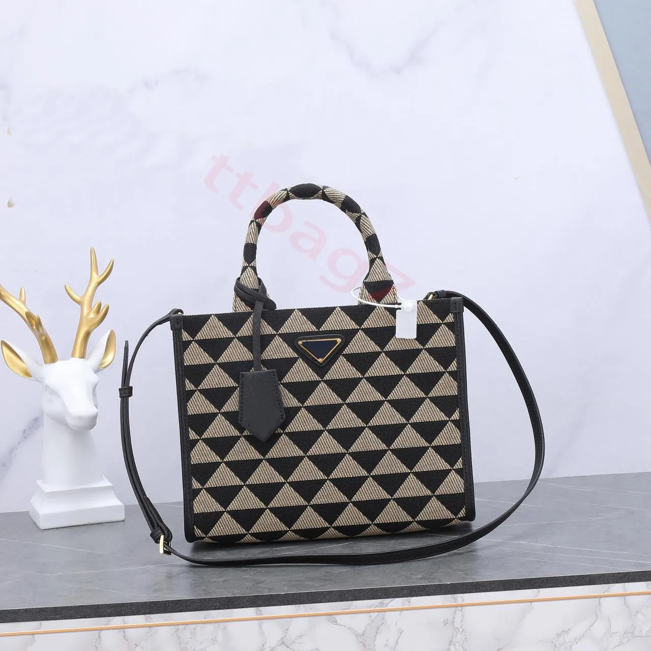 Quality Genuine Leather Embroidered Totes Bag BA356 Bag Luxury Weekend Bag Shopping Designer Reversible Clutch Bag Women Large Capacity Pattern Fashion Bag Tote