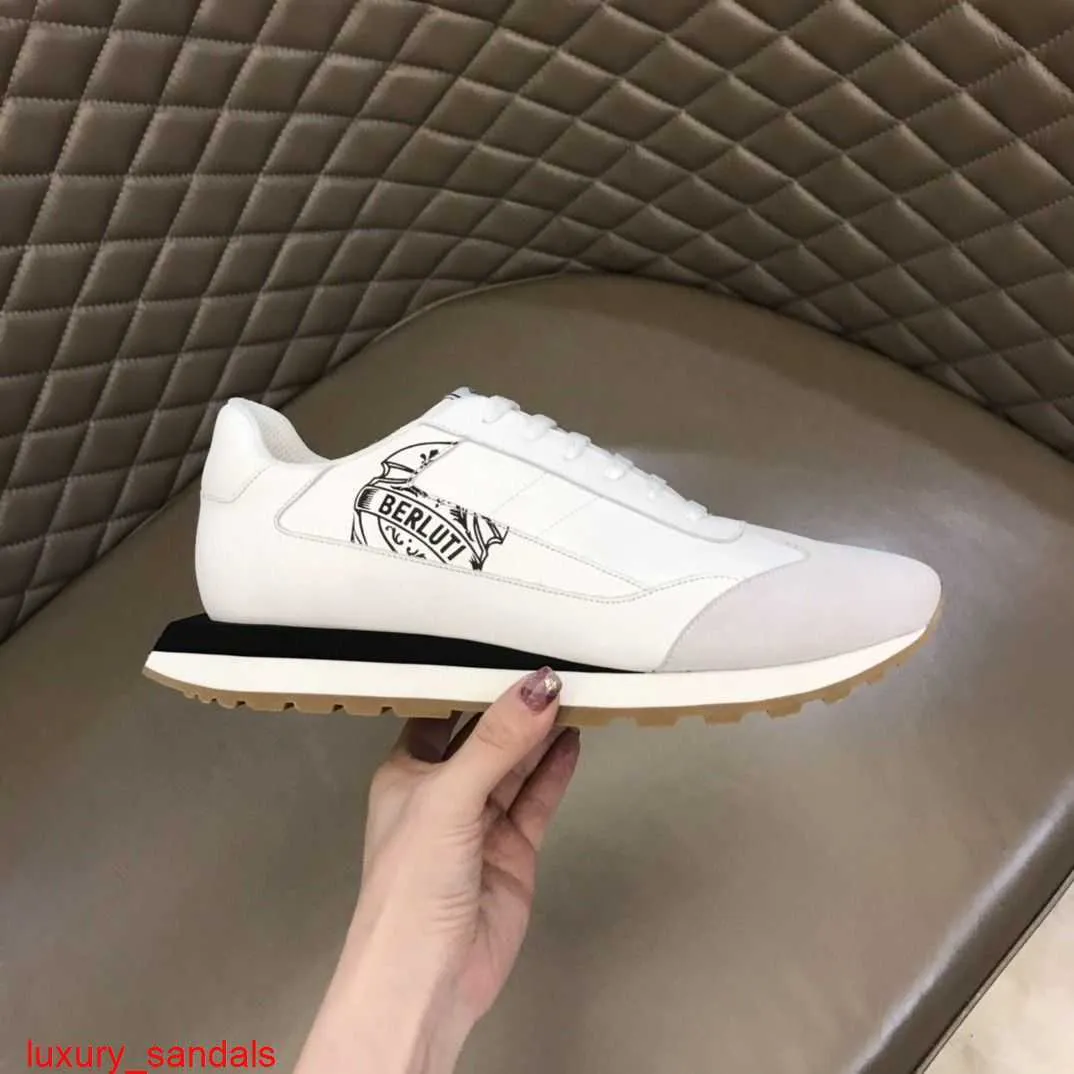 Sneaker in pelle BERLUTI Scarpe casual Nuovi uomini in pelle di vitello Pannello in tela Scarpe sportive basse Scritto Modello Scarpe casual moda HBYN