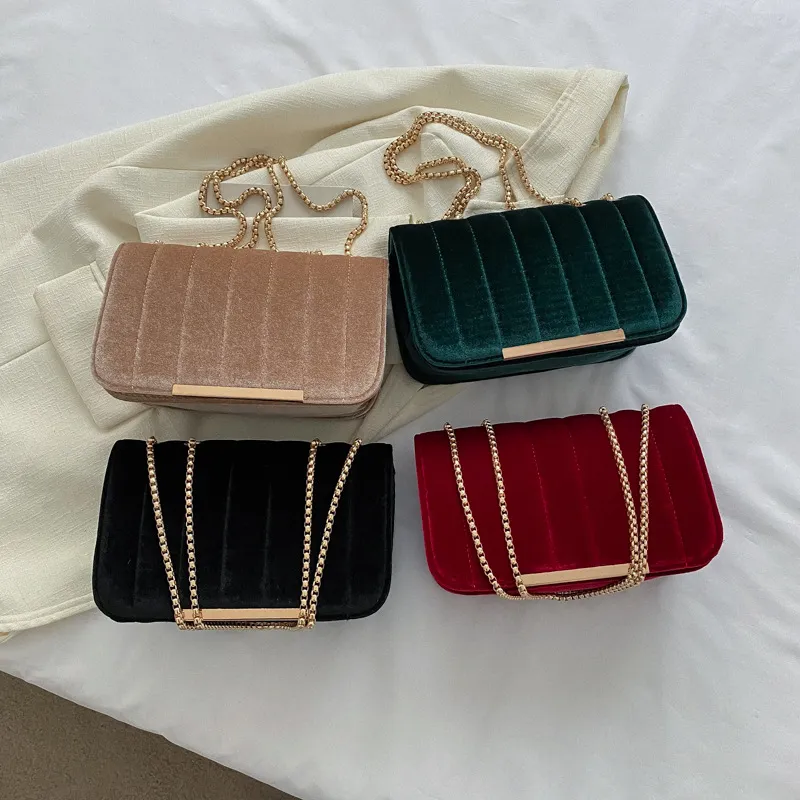 Crossbody Sling Bag With Metal Chain And Hasp Square Shape Clutch Bag Wholesale Fashion Velvet Material Women Ladies Purse Bag FMT-4318