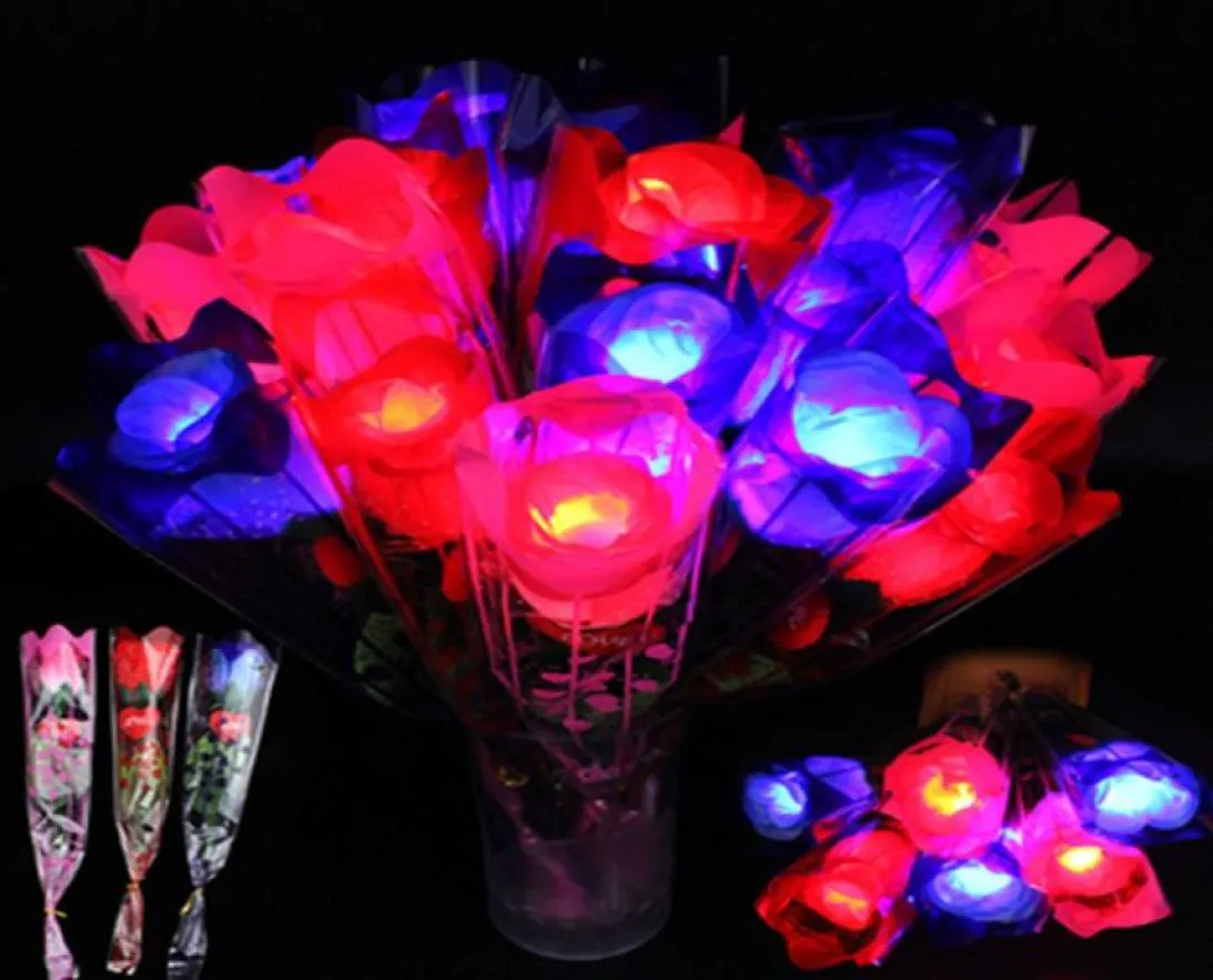 I fiori decorativi a LED illuminano la rosa per i regali di San Valentino Decorazione di nozze Fiore luminoso finto6450490